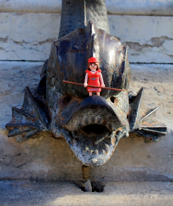 An inconclusive attempt at harpooning whales in Aigues-Mortes.